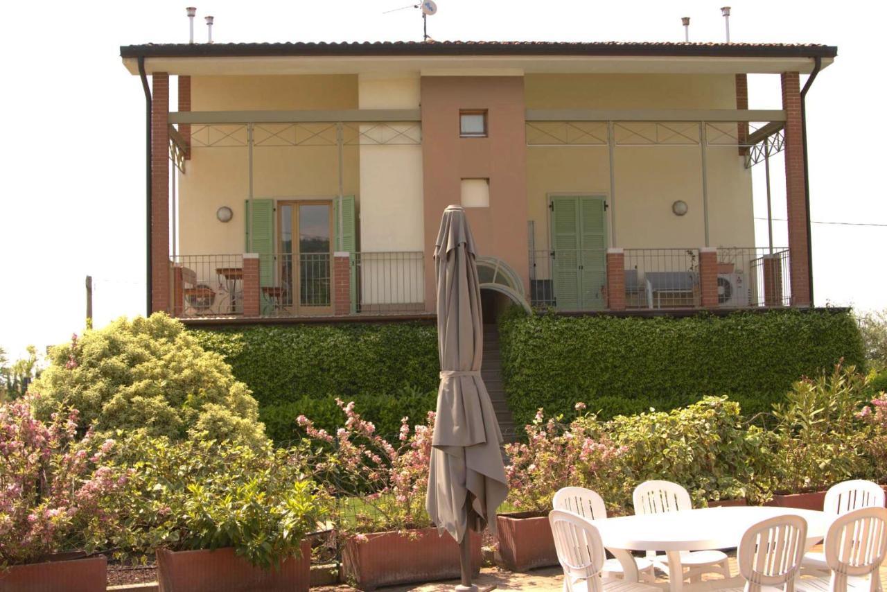 Апартаменти Casa Chiare - Immobiliare Azzurra Бардоліно Екстер'єр фото